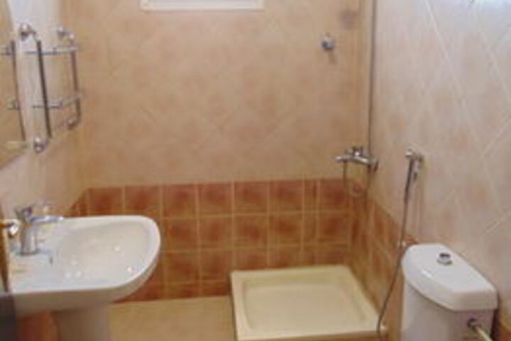Room 4 of 31