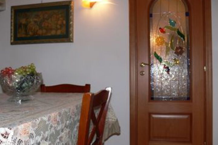 Room 18 of 18