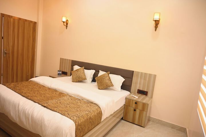 Room 8 of 46