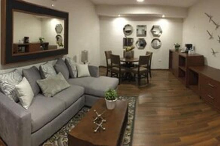 Room 9 of 28