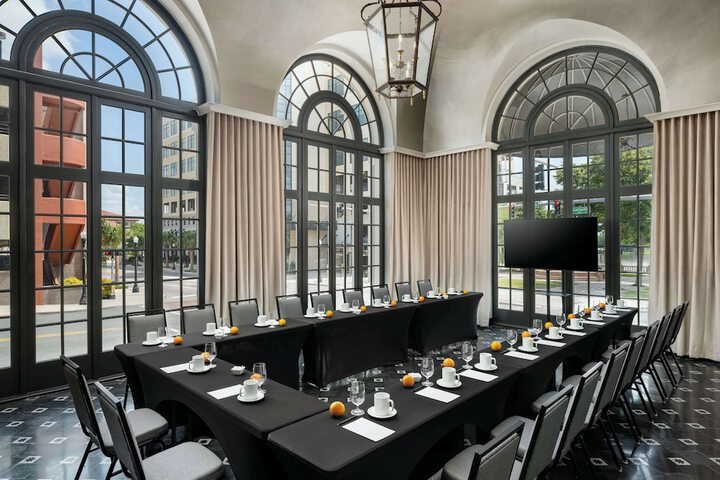 Meeting facility