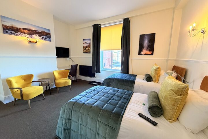 Room 18 of 49
