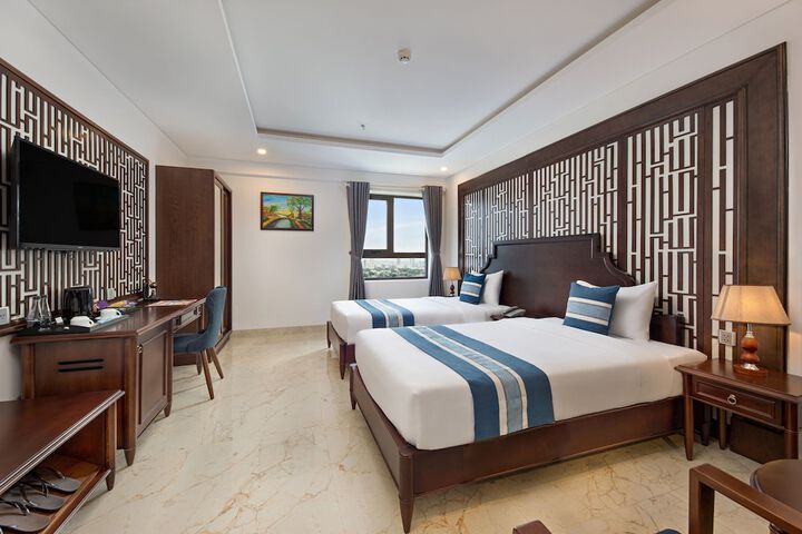 Room 42 of 82