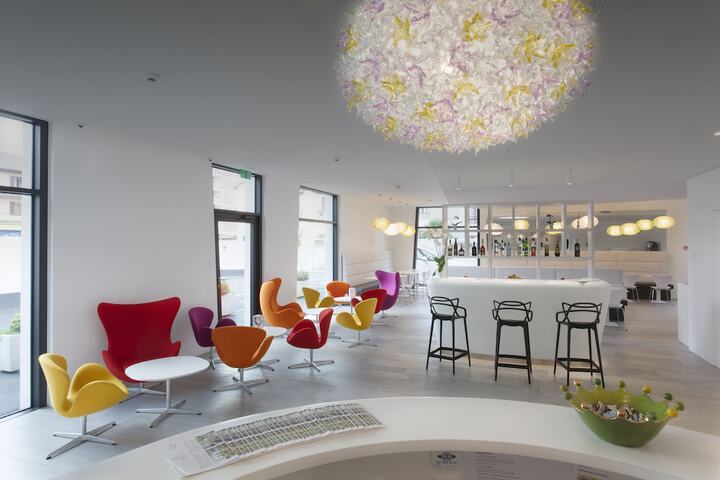 Entrance & Lobby