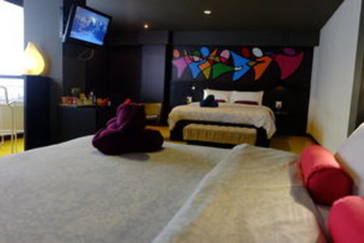 Room 18 of 101