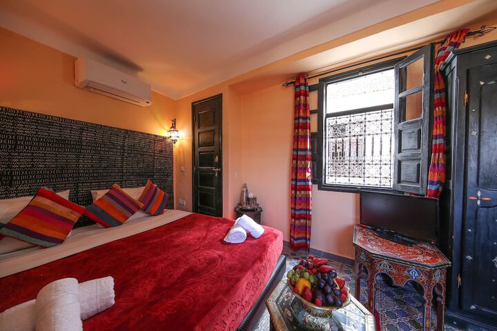 Room 14 of 107