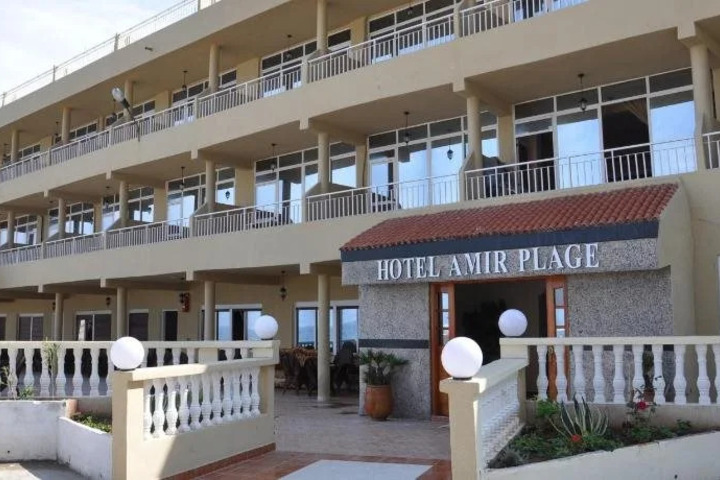 AMIR PLAGE