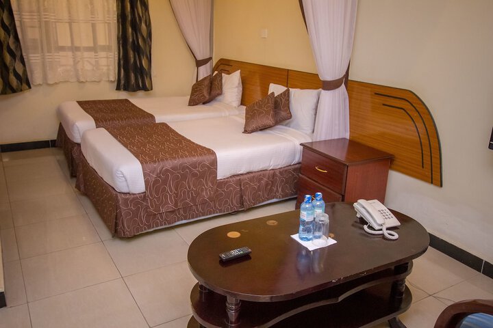 Room 14 of 68