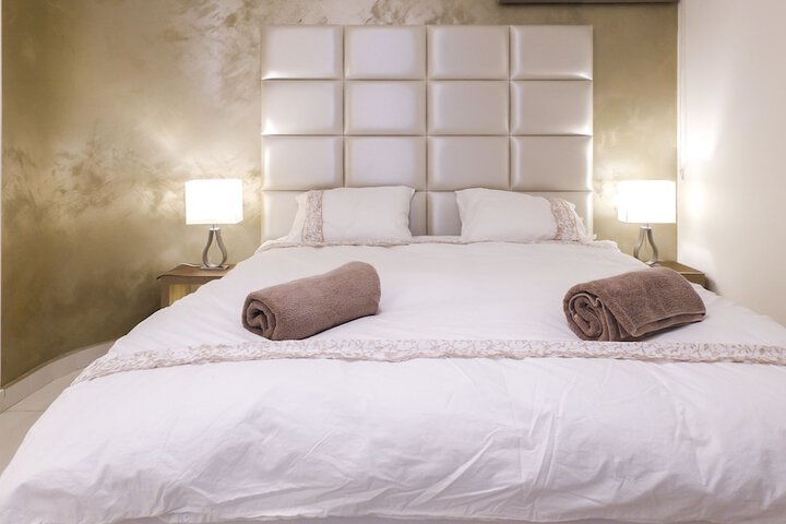 Room 2 of 21