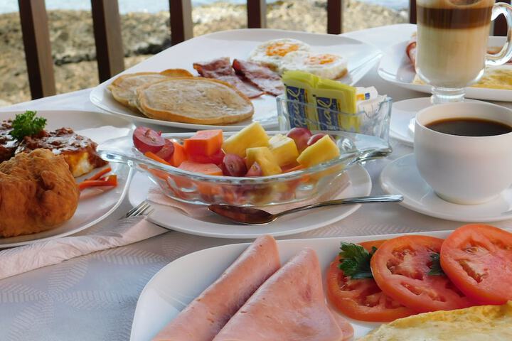 Breakfast/Coffee Service 60 of 114