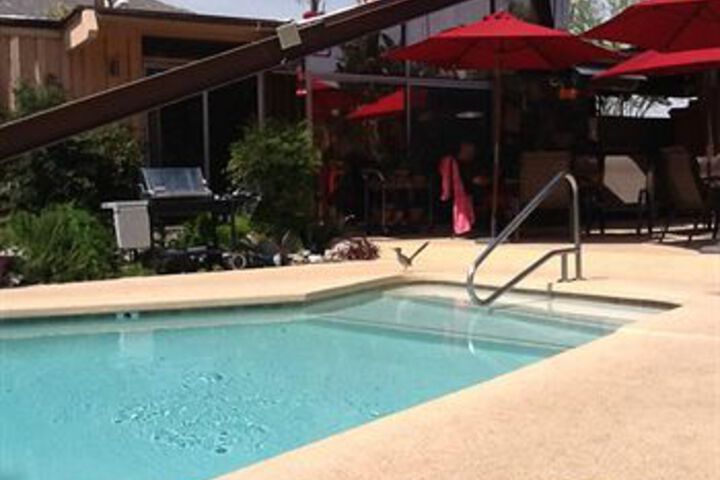 Pool 17 of 18