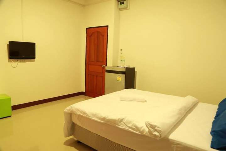 Room 5 of 22