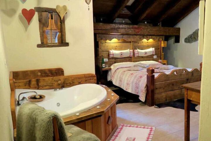 Romantica suite con vasca idromassaggio