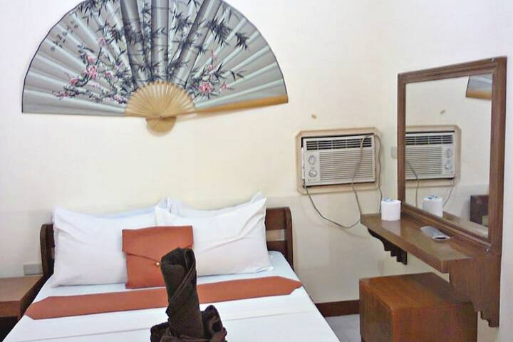 Room 7 of 116
