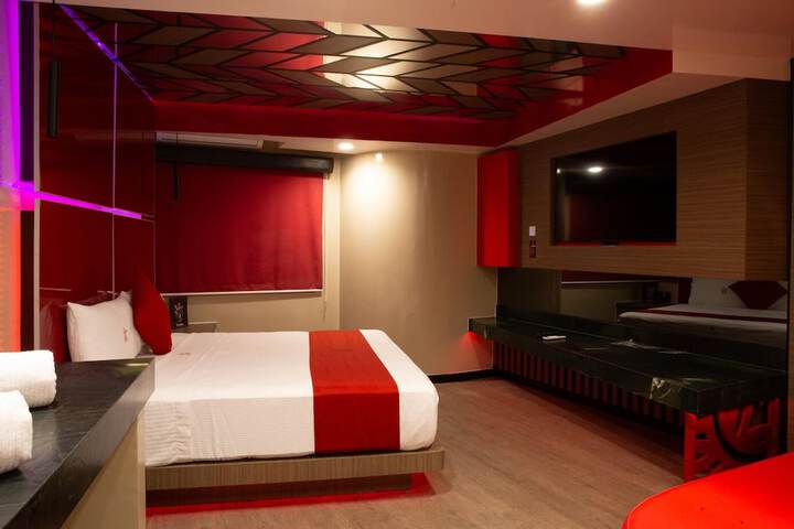 Room 15 of 42