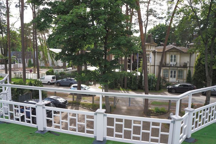 Property Grounds 27 of 30