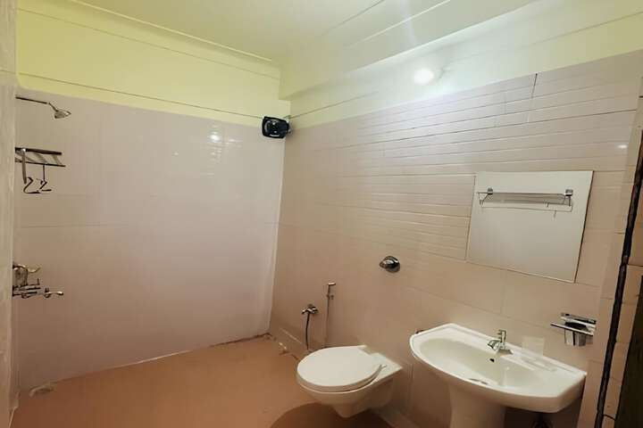 Room 17 of 19