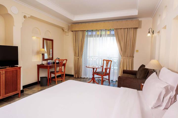 Room 27 of 164