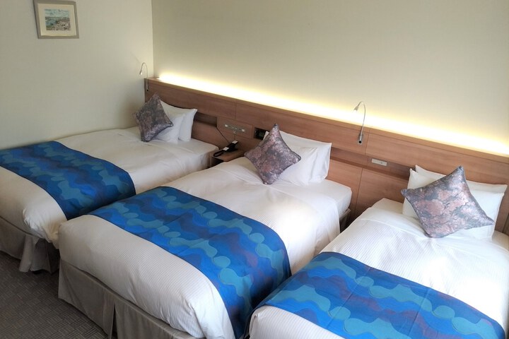 Room 16 of 43