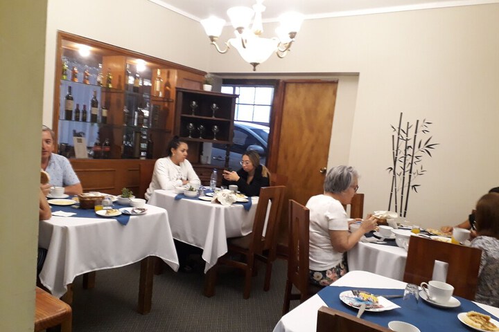 Dining 19 of 26