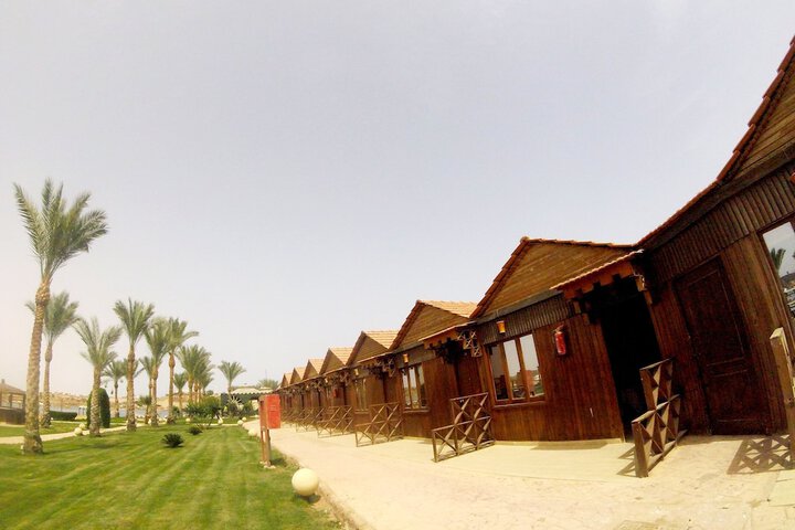 Hotel Exterior 41 of 47