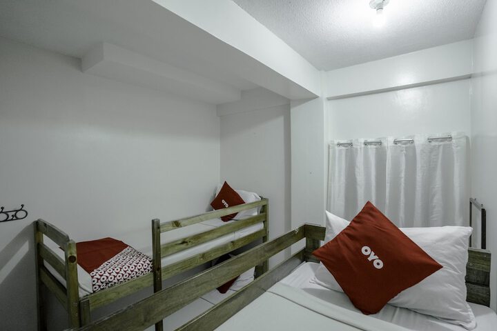 Room 28 of 44