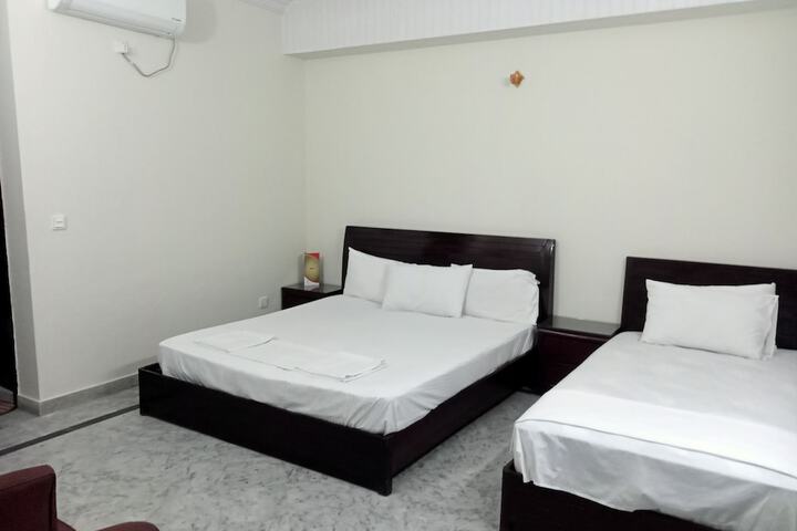 Room 8 of 14