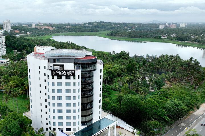 Photo of Gokulam Grand Hotel