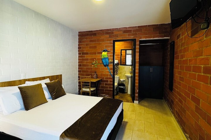Room 20 of 94