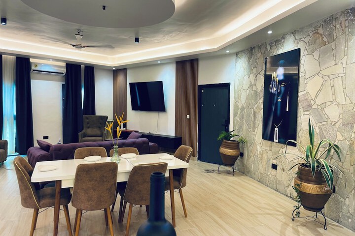 Room 67 of 166