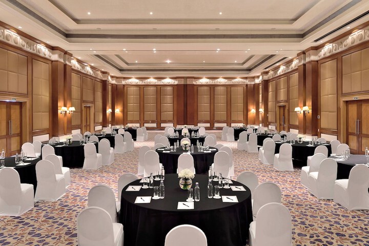 Ballroom/Hall 48 of 68