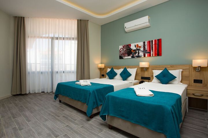 Room 12 of 47