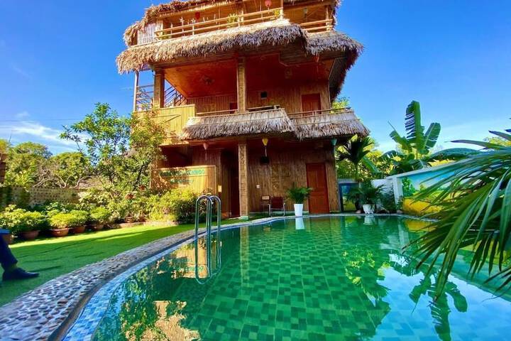 Hang Mua Bamboo Homestay
