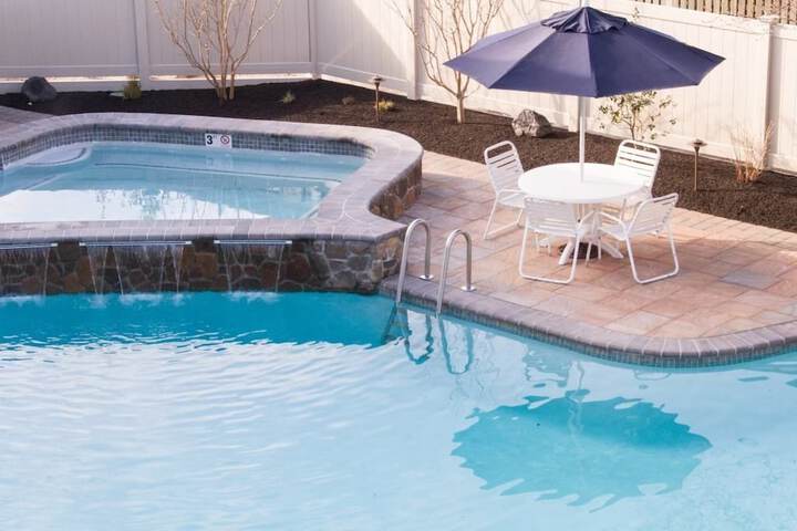 Pool 126 of 145