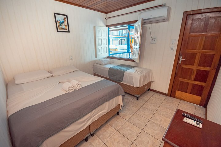 Room 12 of 52