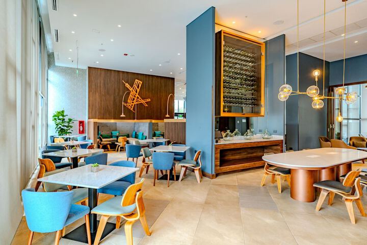 Breakfast area