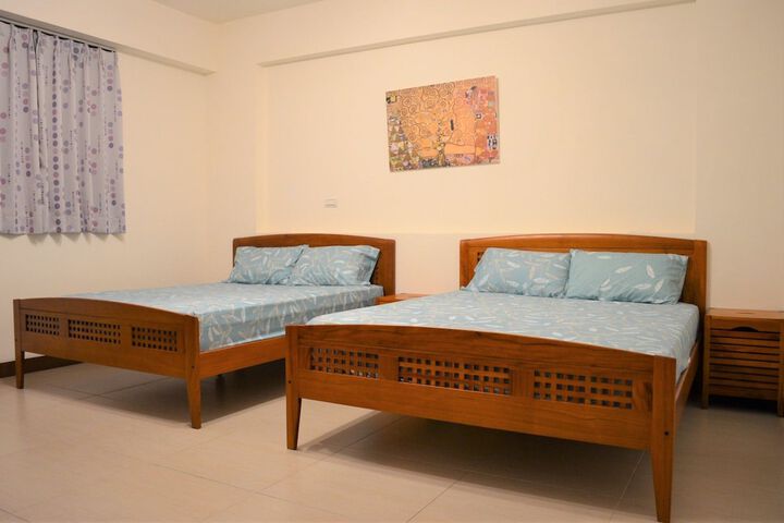 Room 2 of 11