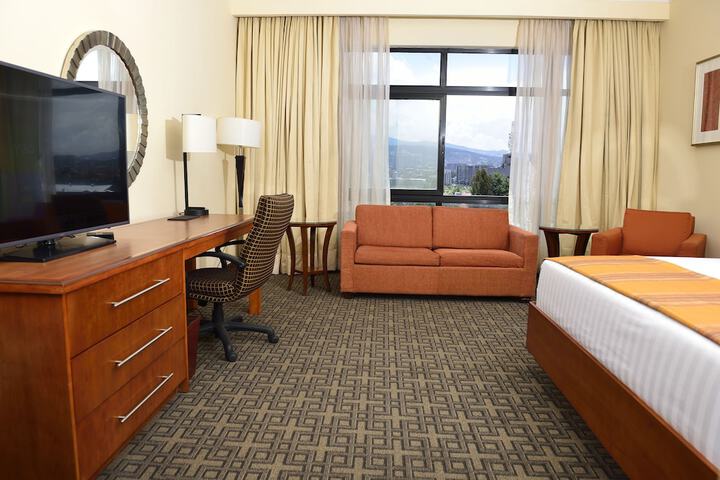 Room 20 of 168