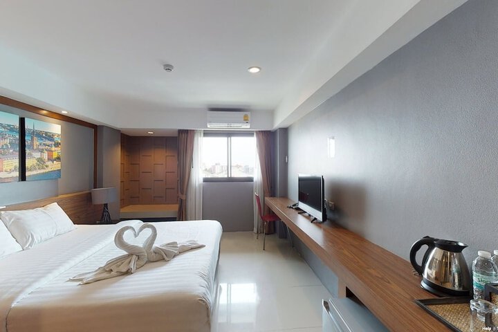 Room 66 of 181