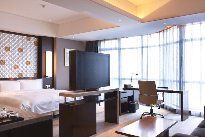 Room 14 of 91