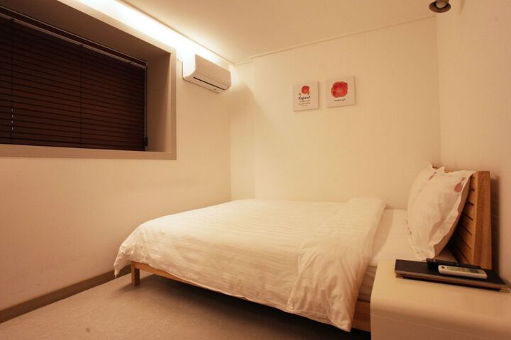 Room 61 of 198