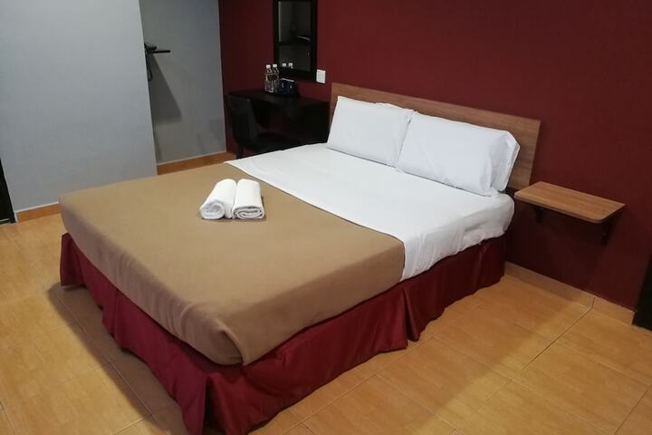 Room 14 of 39