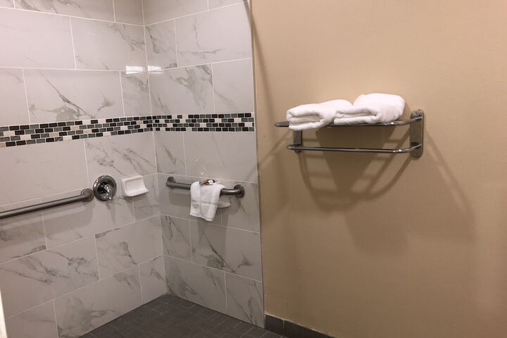 Room 26 of 47