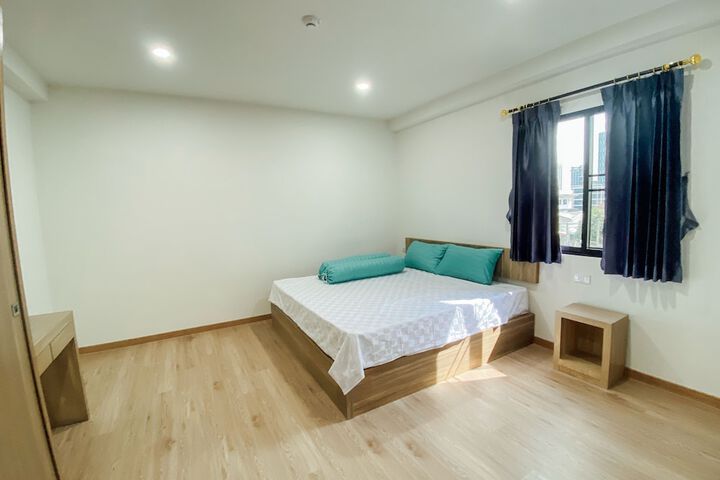 Room 18 of 36