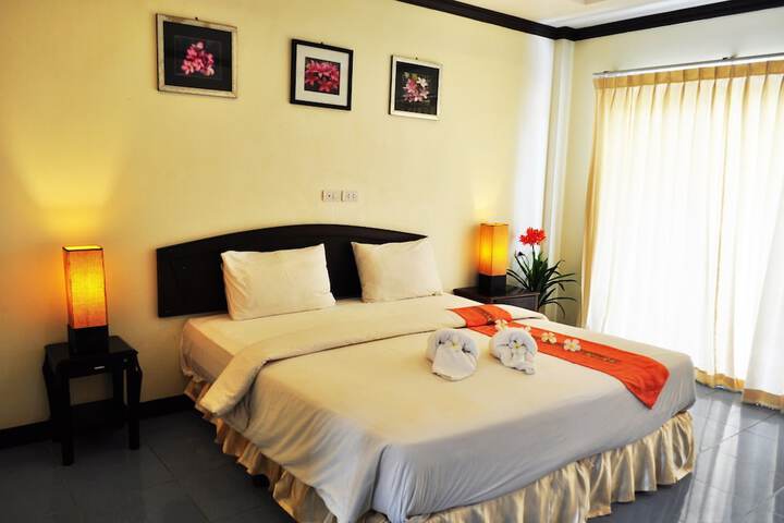 Room 4 of 53