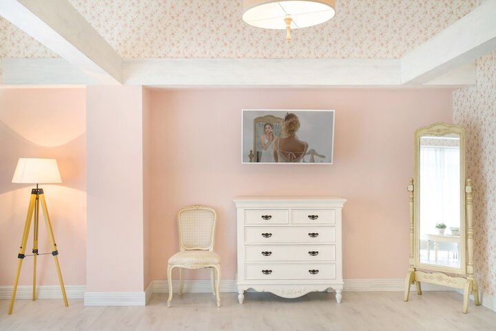 Room 10 of 52
