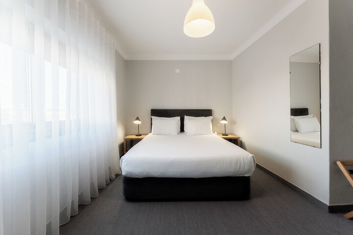 Room 21 of 100