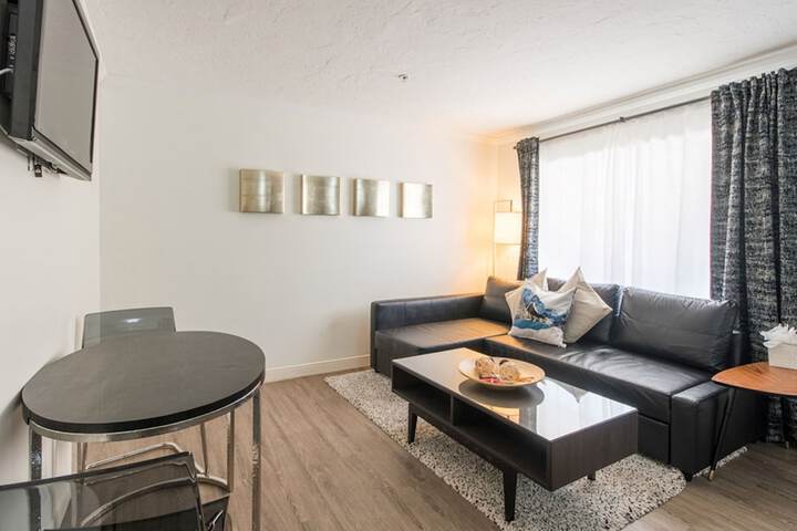 Room 15 of 30