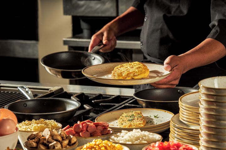 Breakfast/Coffee Service 129 of 161