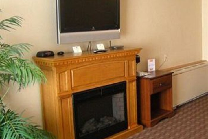 Room 5 of 6